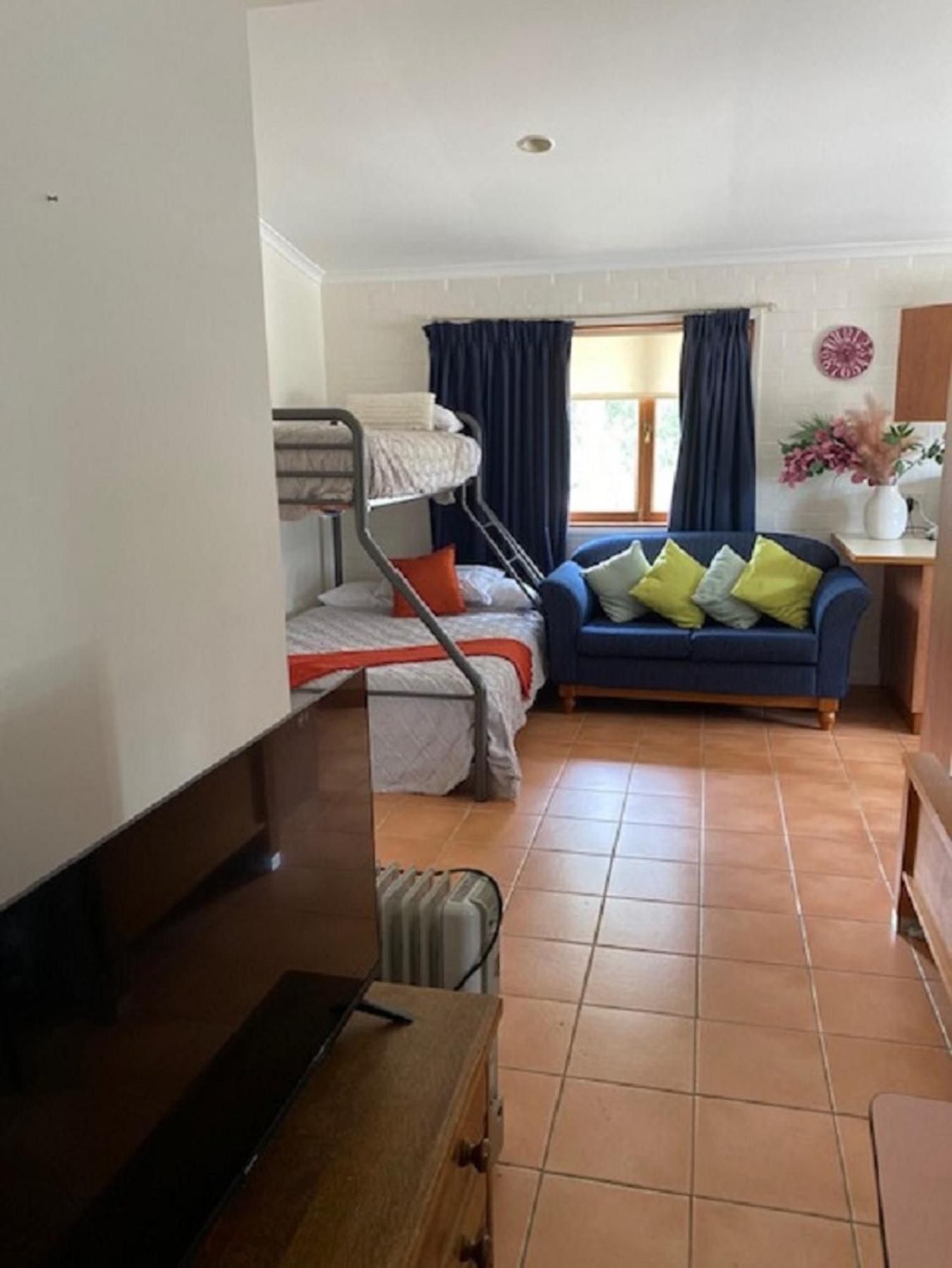 Girraween Country Inn Ballandean Экстерьер фото